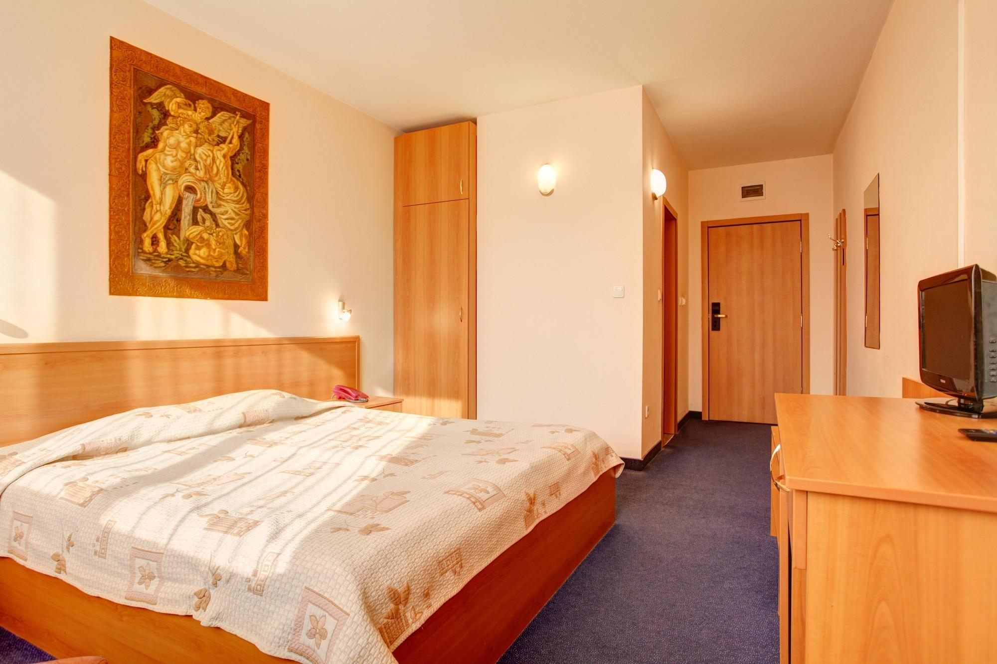 Central Plaza Hotel Sofia Luaran gambar