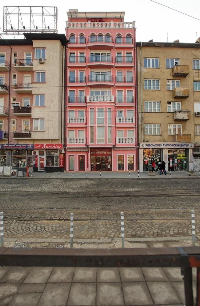Central Plaza Hotel Sofia Luaran gambar